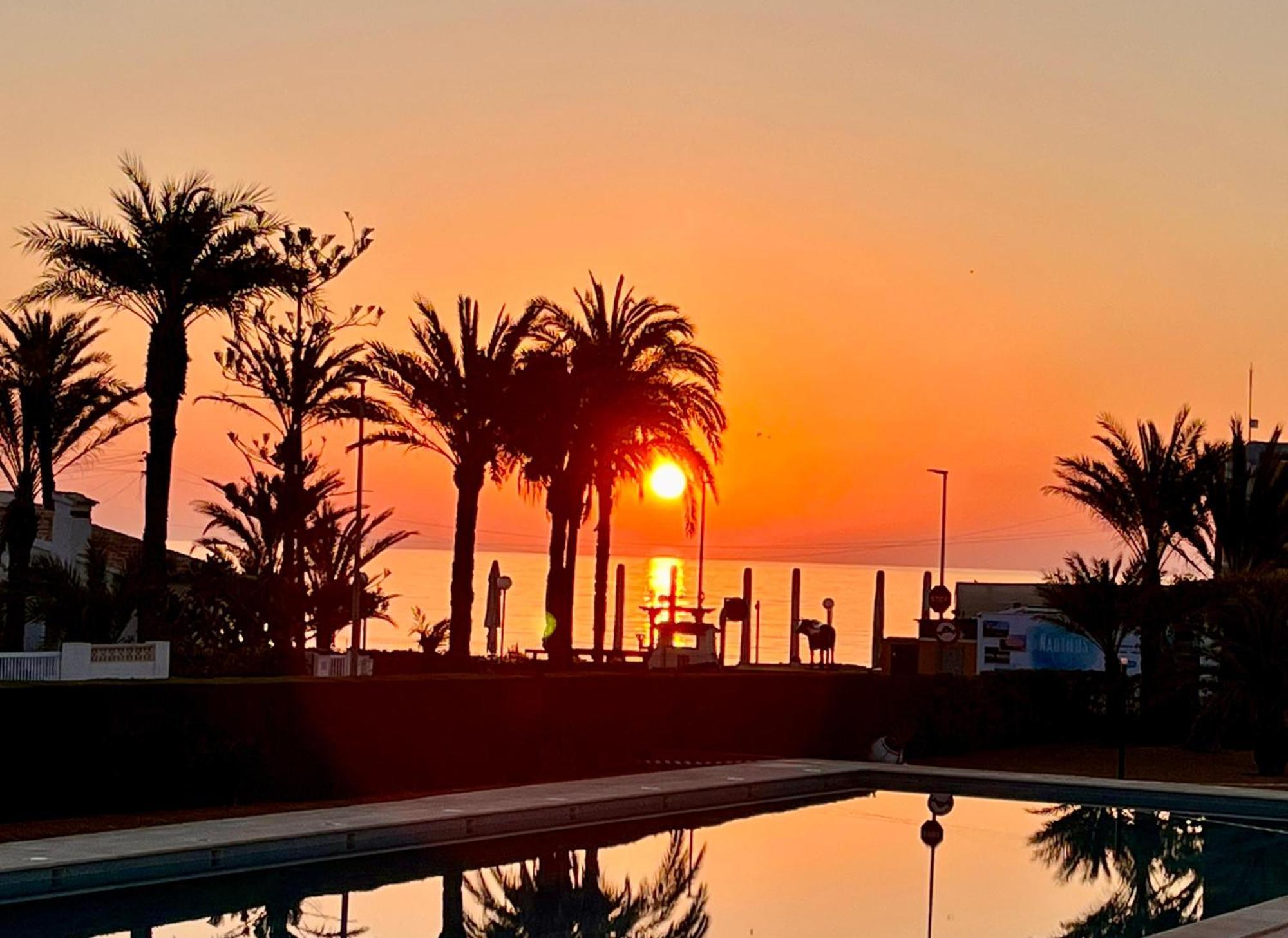 Sea View Apartment Beach Front Punta Prima Torrevieja Exteriör bild