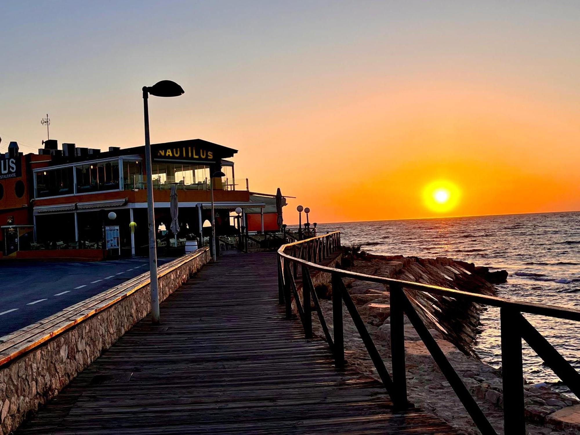 Sea View Apartment Beach Front Punta Prima Torrevieja Exteriör bild